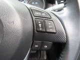 前車追従機能付きのレーダークルーズを備えています。自動で車間距離を調整してくれますので、アクセル操作の疲労軽減に繋がります。特に長距離を帰省される方にはお奨めですよ。