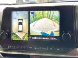 【アラウンドビューモニター】専用のカメラにより、上から見下ろしたような視点で360度クルマの周囲を確認することができます☆死角部分も確認しやすく、狭い場所での切り返しや駐車もスムーズに行えます。