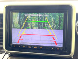 【バックカメラ】駐車時に後方がリアルタイム映像で確認できます。大型商業施設や立体駐車場での駐車時や、夜間のバック時に大活躍!運転スキルに関わらず、今や必須となった装備のひとつです!