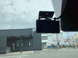 もう無くてはならない、ドライブレコーダーが搭載済みです!あおり運転等の抑制にもなりますし、万が一の時もこれでバッチリ確認できます!