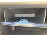 ◆車検証入れだけでなく小物を入れることも可能で便利です◆
