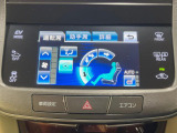 【ステアリングヒーター】冬場に冷たくなりやすい革巻きステアリングを、スイッチ一つで素早く適温に!エアコンよりも早く温まってくれるので、寒い日の運転も快適になりますね♪