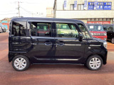 ご成約のおクルマ全て、エンジンオイルを交換してご納車させていただきます!また、点検時に消耗品の状態確認も行い必要に応じて新品交換させていただきます!