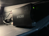 【ETC2.0】ETCが生まれ変わり、高速道路と自動車が情報を連携。渋滞の迂回ルートを教えてくれたり、災害時の適切な誘導をしてくれたりと、多彩な情報サービスでさらなる快適なドライブを提供します。