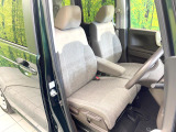 運転席シート廻りは使用感も少なく、良好な状態となっています。丁寧に使われていたことがよくわかりますね。