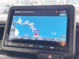 Honda純正ナビゲーション装備(HondaCONNECT対応)スマートフォンからリモート操作が可能。車内Wi-Fiや自動地図更新など便利な機能が使用できます。●基本パック(有料)が必要