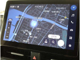 純正ナビを装備。タッチパネル式で使いやすく、お出かけもラクラクです。
