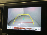 バックガイドモニターで、後方を確認しながら安心して駐車することができます。運転初心者も熟練者も必須の機能ですよ!