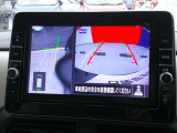 運転席からの死角も確認可能ですよ♪空から見下ろすような視点で、スムースな駐車と安全確認をサポートします。