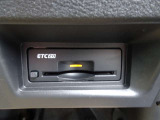 ◆ETC2.0◆ビルトインタイプでスッキリ♪高速道路の料金所で停まることなくスイスイ通過。ETC2.0では充実したETC機能に加えて、ITSスポットとの通信が可能で、次世代の運転支援サービスを受けることができます!