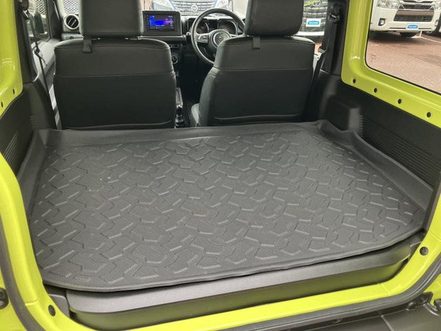 スズキ ジムニーシエラ 1.5 JC 4WD の中古車詳細 (9,500km