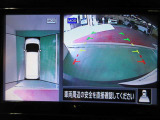 アラウンドビューモニターで車庫入れも空から見ている様に駐車できラクラクです。