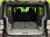 後席を格納すると、これだけの広さが!シーンに合わせたシートアレンジで、大きな荷物も積むことが出来ます♪
