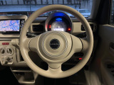 ステアリングも使用感が少なく、きれいな状態となっております♪
