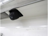 バックカメラが付いているので後方確認が非常にしやすいです。今や運転初心者も熟練者も必須装備!ついていて損はないですね♪
