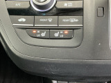 運転席/助手席シートヒーターで寒い日もすぐに温かくなり快適に過ごせます。2段階の温度調整が可能です