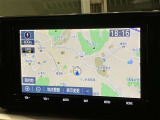 純正ナビを装備。タッチパネル式で使いやすく、お出かけもラクラクです。