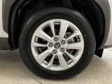 純正アルミホイールが装備されてます。