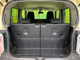 普段のお買い物や通勤、送迎等に十分な荷室スペースを確保しております。セカンドシートを倒すと、大きな荷物の積載も可能です♪