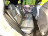 後部座席も気になるようなキズ・汚れやへたり等、大きなダメージはなく、良好な状態です。