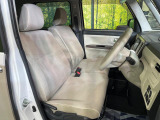 運転席シート廻りは使用感も少なく、良好な状態となっています。丁寧に使われていたことがよくわかりますね。