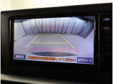 バックガイドモニターで、後方を確認しながら安心して駐車することができます。運転初心者も熟練者も必須の機能ですよ!