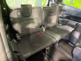 3列目シートはもちろん状態良好☆大人でもゆったりと座って頂けますので、大人数でのお出かけもラクラクです♪ご家族で、気の知れた仲間で、ドライブに行くのが楽しみですね♪