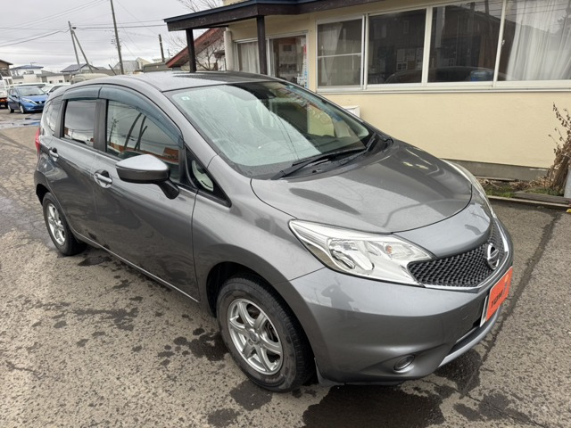 ノート 1.2 X FOUR 4WD 