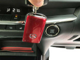 【プッシュエンジンスタート】鍵をカバンやポケットから入れたまま、スタートボタンでエンジン始動・停止をワンタッチで行えます!