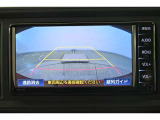 バックガイドモニターで、後方を確認しながら安心して駐車することができます。運転初心者も熟練者も必須の機能ですよ!