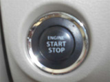 プッシュスタートシステムです! ボタンを押すだけでエンジンのON、OFFが出来ます!! とっても便利ですよ(^^♪