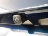 バックカメラが付いているので後方確認が非常にしやすいです。今や運転初心者も熟練者も必須装備!ついていて損はないですね♪