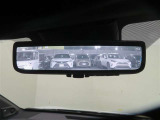 車両後方の視界をクリアに映し出す「デジタルインナーミラー」搭載です。