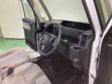 納車前にはプロのメカニックが点検、整備を行いますので安心してお乗り頂けます!!