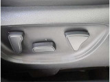 パワーシート搭載。微妙な調整が手軽にでき、お客様にピッタリのポジションで運転することが可能です。