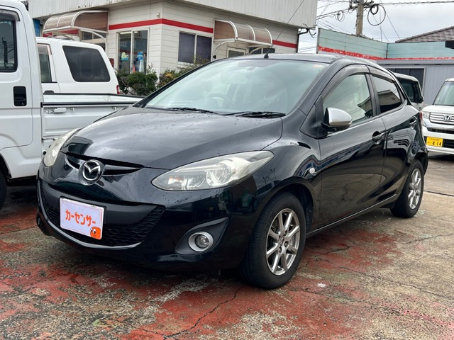 デミオ 1.3 13 スカイアクティブ シューティングスター マゼンタ