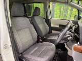 運転席シート廻りは使用感も少なく、良好な状態となっています。丁寧に使われていたことがよくわかりますね。