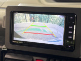 【バックカメラ】駐車時に後方がリアルタイム映像で確認できます。大型商業施設や立体駐車場での駐車時や、夜間のバック時に大活躍!運転スキルに関わらず、今や必須となった装備のひとつです!