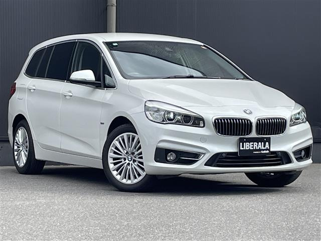 2シリーズグランツアラー 218d xドライブ ラグジュアリー 4WD 本革シート