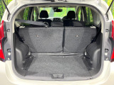 普段のお買い物や通勤、送迎等に十分な荷室スペースを確保しております。セカンドシートを倒すと、大きな荷物の積載も可能です♪