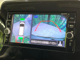 【アラウンドビューモニター】専用のカメラにより、上から見下ろしたような視点で360度クルマの周囲を確認することができます☆死角部分も確認しやすく、狭い場所での切り返しや駐車もスムーズに行えます。