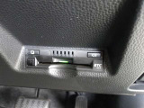 コンソール内にスッキリとインストールされたビルトインETCです。高速道路もスムーズにゲート通過できます。