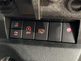 【スズキ セーフティサポート】走行中に前方の車両等を認識し、衝突しそうな時は警報とブレーキで衝突回避と被害軽減をアシスト。より安全にドライブをお楽しみいただけます。