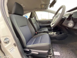運転席シート廻りは使用感も少なく、良好な状態となっています。前オーナー様が丁寧に使っていたことがよくわかりますね。