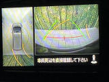 【マルチアラウンドモニター】専用のカメラにより、上から見下ろしたような視点で360度クルマの周囲を確認することができます☆死角部分も確認しやすく、狭い場所での切り返しや駐車もスムーズに行えます。