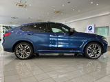 X4 M40i 4WD 