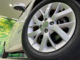 【純正15インチアルミホイール】外観にマッチした純正アルミホイールを装着しております。各種社外アルミホイールや、スタッドレスタイヤも取扱いしております。是非ご相談ください♪
