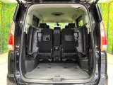 普段のお買い物や通勤、送迎等に十分な荷室スペースを確保しております。セカンドシートを倒すと、大きな荷物の積載も可能です♪
