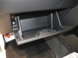 グローブBOX