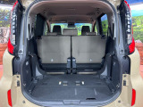 普段のお買い物や通勤、送迎等に十分な荷室スペースを確保しております。セカンドシートを倒すと、大きな荷物の積載も可能です♪